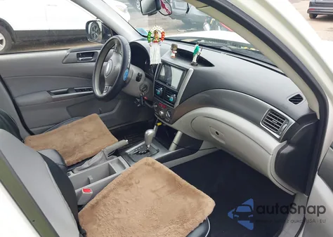 2012 Subaru Forester 2.5X Premium z USA, uszkodzony, nr VIN JF2SHADC8CH401203